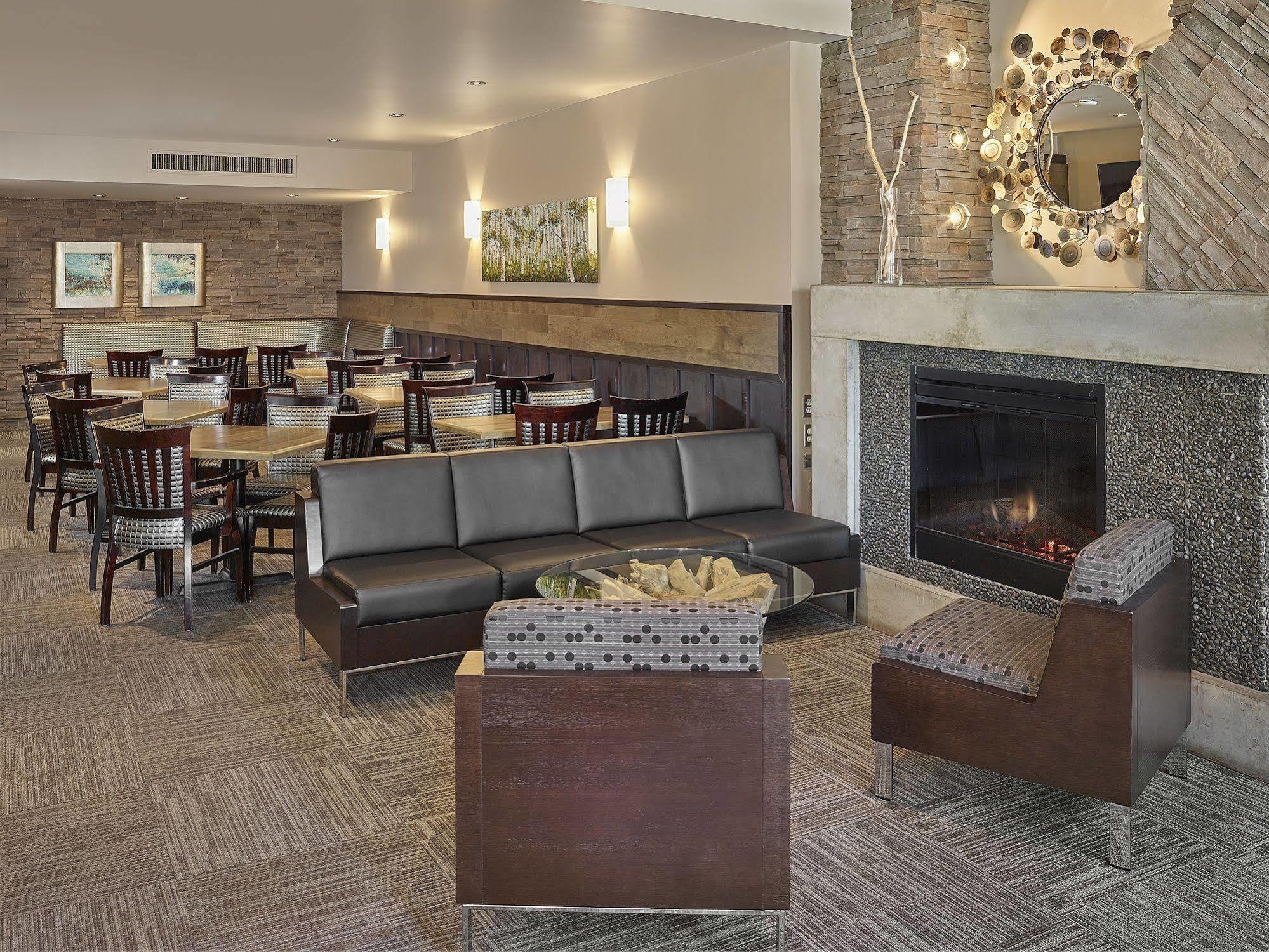 Varscona Hotel On Whyte Edmonton Luaran gambar