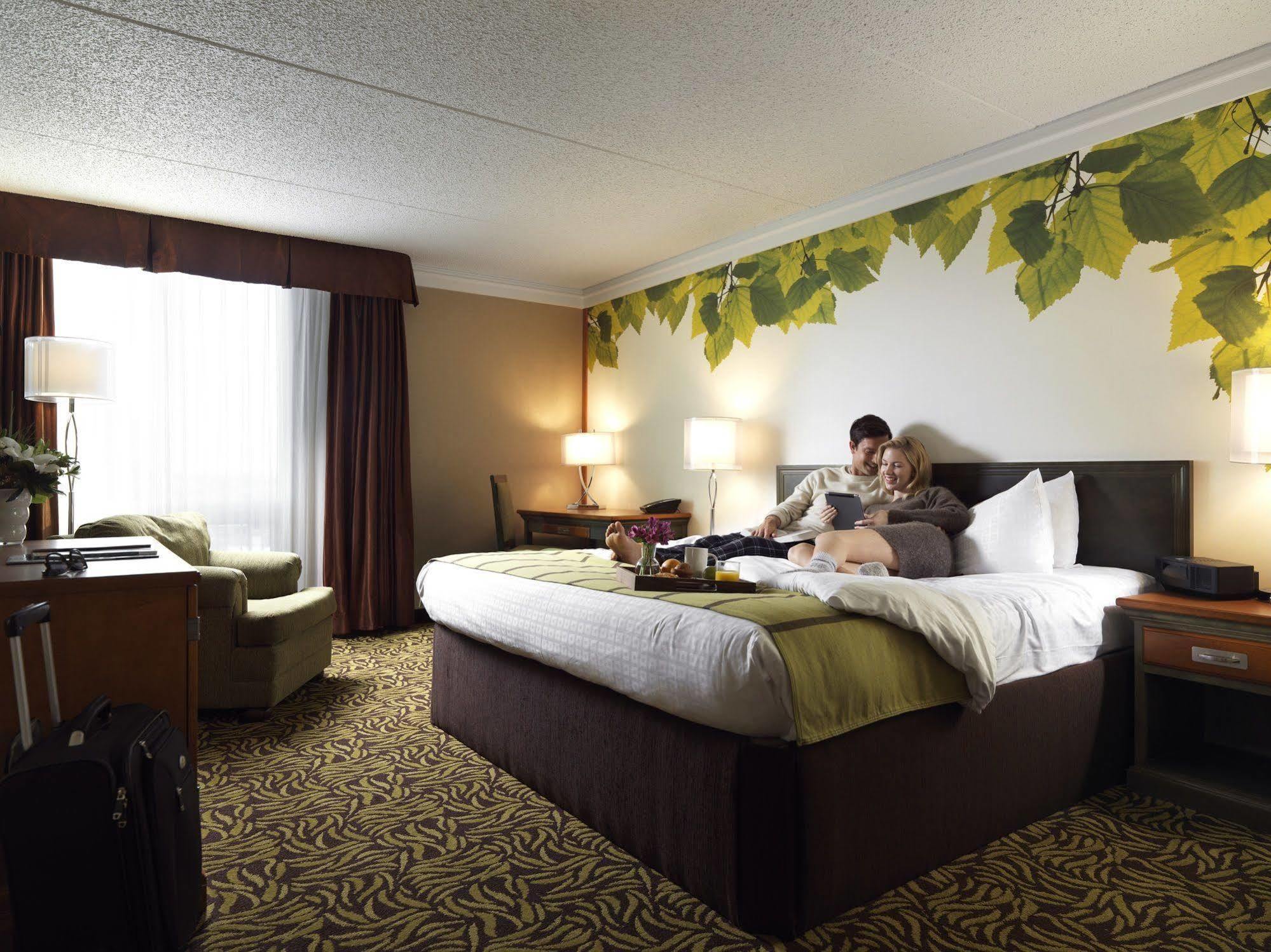 Varscona Hotel On Whyte Edmonton Luaran gambar